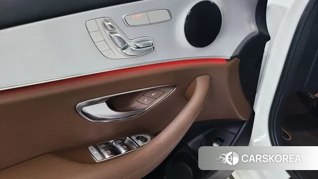 Mercedes-Benz E-Class W213 id 3522925 из Кореи 20