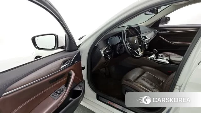 BMW 5 Series (G30) id 3789712 из Кореи 20