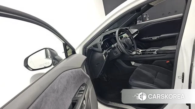 Lexus RZ450e id 3447221 из Кореи 20