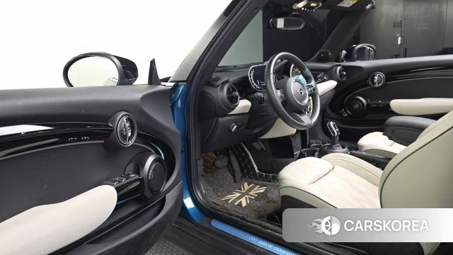 Mini Cooper S Convertible id 4711324 из Кореи 34