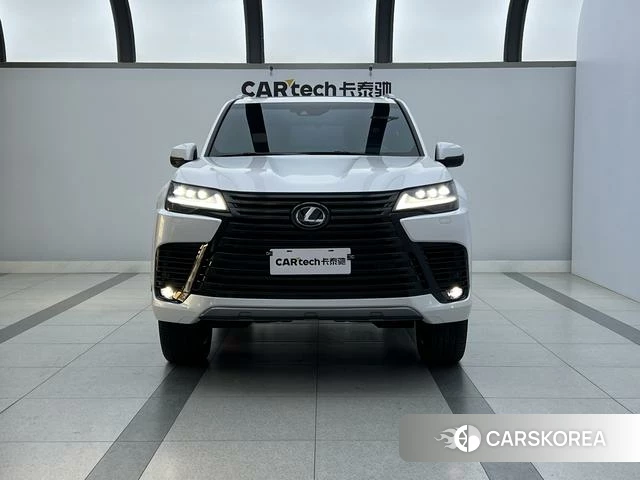 Lexus LX id 4190497 из Китая 33