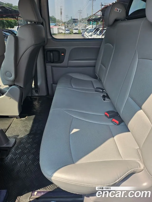 Hyundai The New Grand Starex id 2714689 из Кореи 19