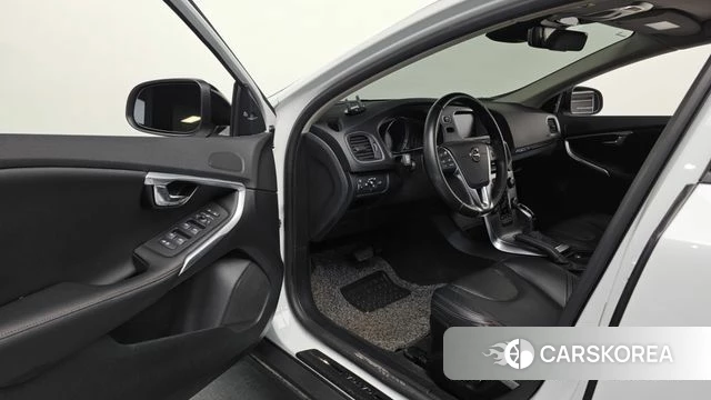 Volvo V40 Cross-Country id 3845415 из Кореи 20