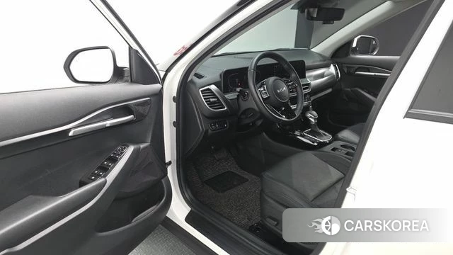 Kia The New Seltos id 4401305 из Кореи 30