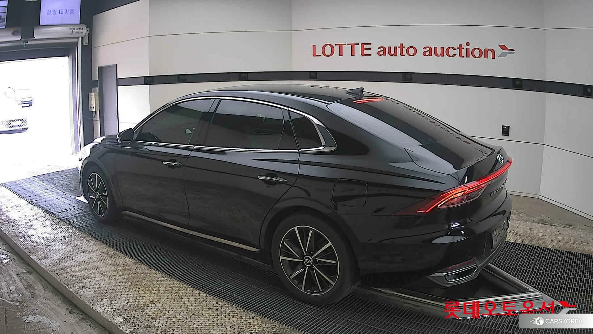 Hyundai Grandeur id 3888365 из Кореи 38