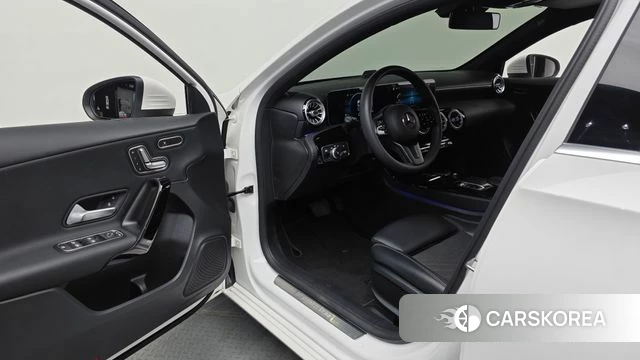 Mercedes-Benz A-Class W177 id 4759702 из Кореи 29