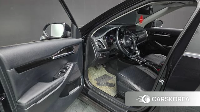 Kia Seltos id 4338603 из Кореи 30