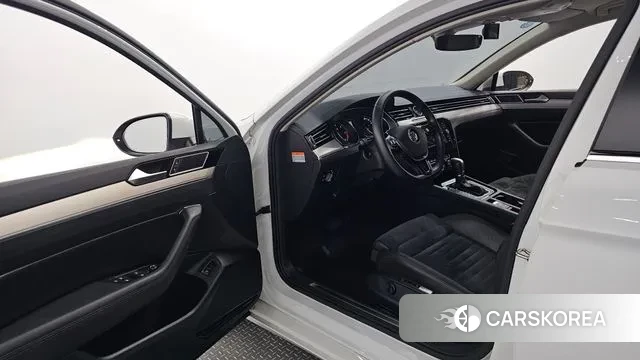 Volkswagen Passat GT (B8) id 3226845 из Кореи 20