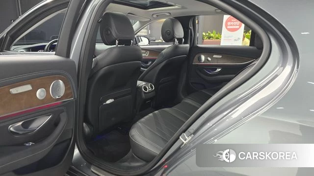 Mercedes-Benz E-Class W213 id 4703052 из Кореи 30