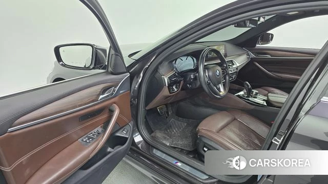 BMW 5 Series (G30) id 4795077 из Кореи 32