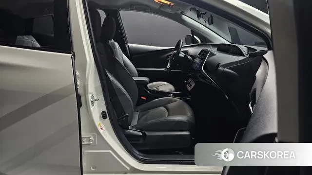 Toyota Prius 4th Generation id 3198581 из Кореи 20