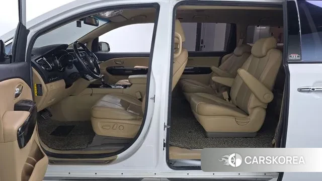 Kia The New Carnival id 3631936 из Кореи 20