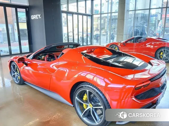 Ferrari 296 GTS id 3701027 из Кореи 20