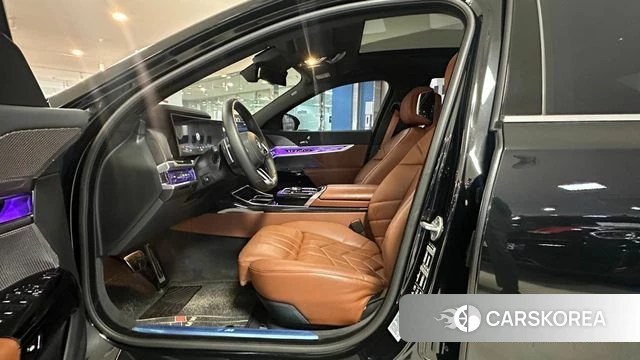 BMW 7 Series (G70) id 3933845 из Кореи 20