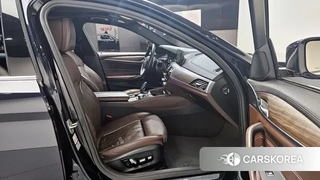 BMW 5 Series (G30) id 3510259 из Кореи 20