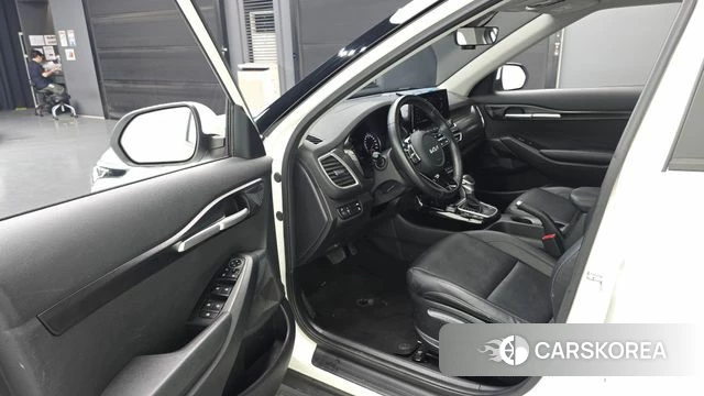 Kia Seltos id 4692696 из Кореи 32