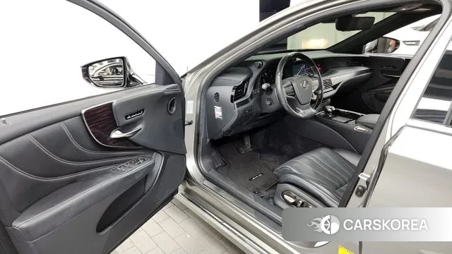 Lexus LS500h 5th generation id 3096021 из Кореи 20