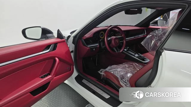 Porsche 911(992) id 4284839 из Кореи 20