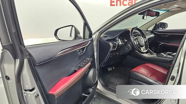 Lexus NX300h id 3429313 из Кореи 20