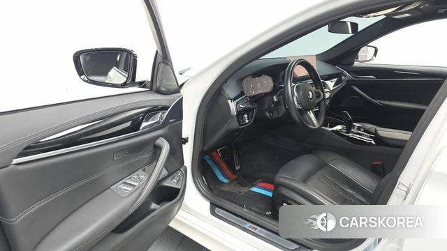 BMW 5 Series (G30) id 4317264 из Кореи 30