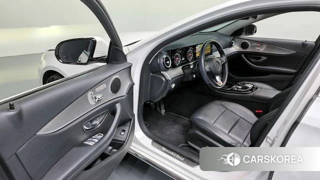 Mercedes-Benz E-Class W213 id 3912028 из Кореи 20