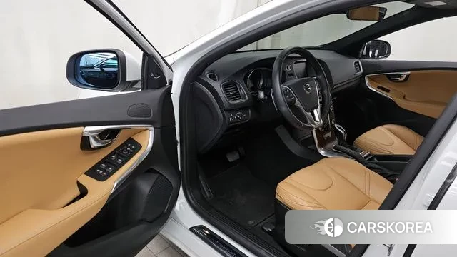 Volvo V40 id 3682664 из Кореи 20