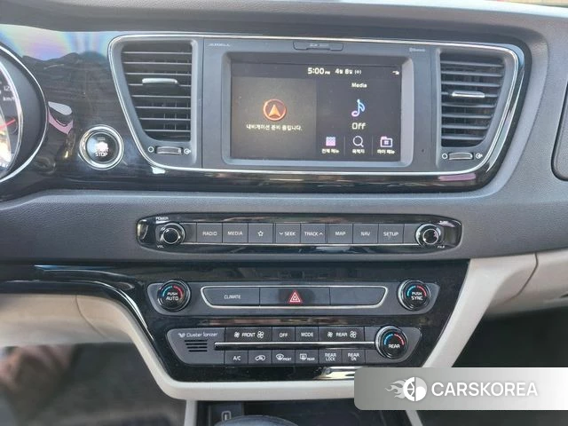 Kia The New Carnival id 3955816 из Кореи 10