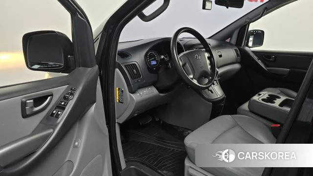 Hyundai The New Grand Starex id 4285518 из Кореи 20