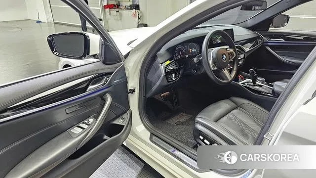 BMW 5 Series (G30) id 2971110 из Кореи 20