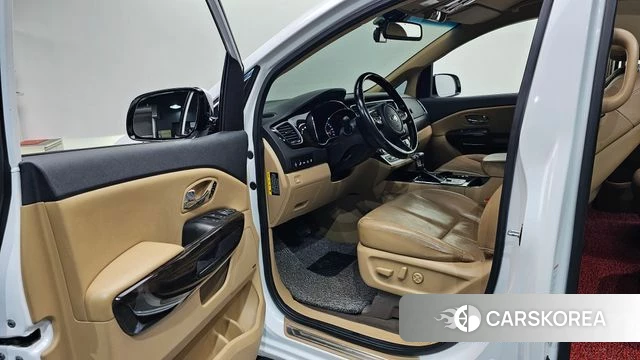 Kia The New Carnival id 4502629 из Кореи 30