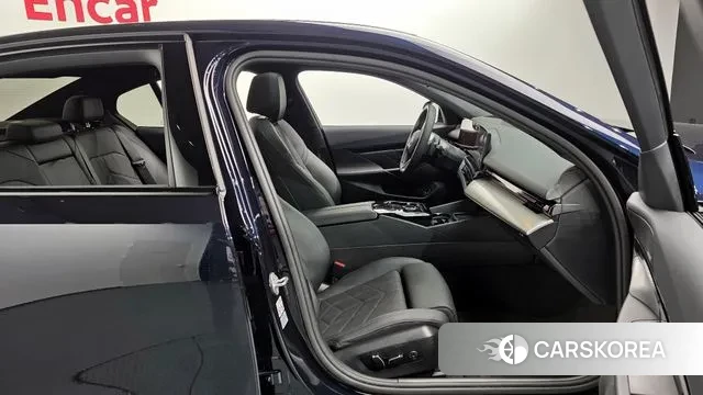 BMW 5 Series (G60) id 3605801 из Кореи 20