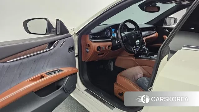 Maserati Quattroporte id 3765564 из Кореи 20