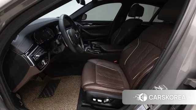 BMW 5 Series (G30) id 3665082 из Кореи 20