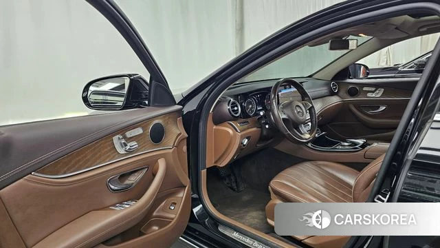 Mercedes-Benz E-Class W213 id 4587446 из Кореи 20