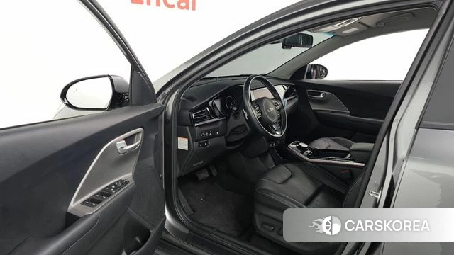 Kia Niro Plus id 3940848 из Кореи 20