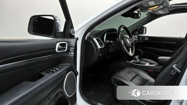 Jeep Grand Cherokee id 3924218 из Кореи 20