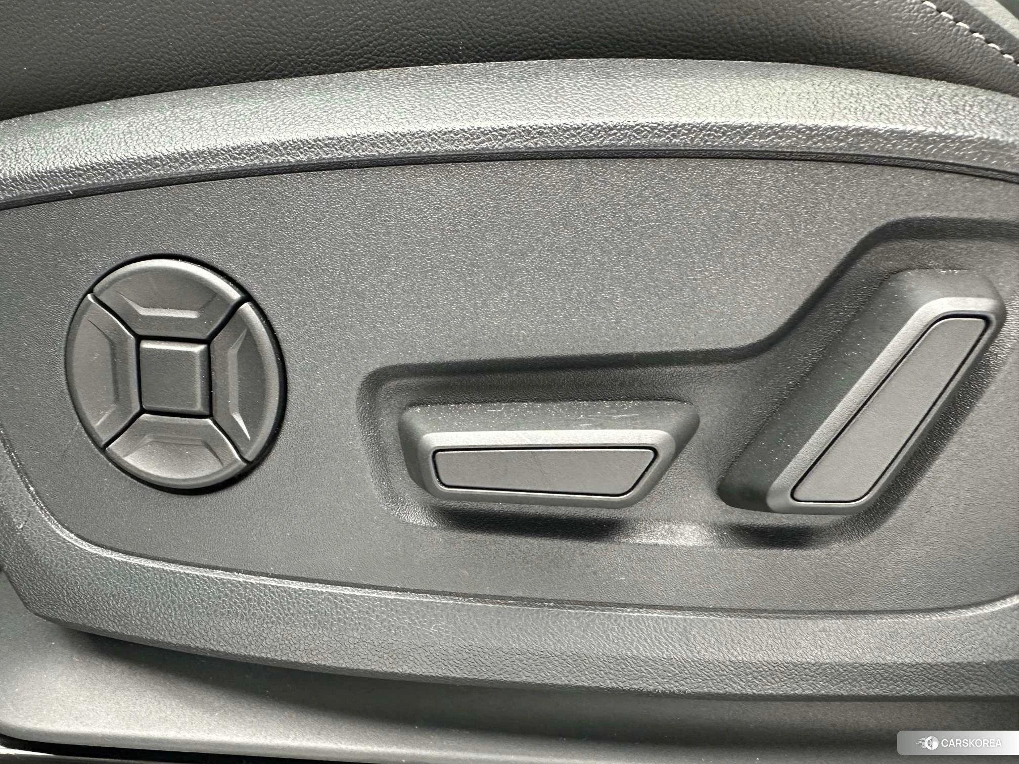Audi Q3 Sportback id 4420356 из Китая 19