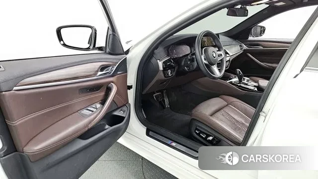 BMW 5 Series (G30) id 3060392 из Кореи 20