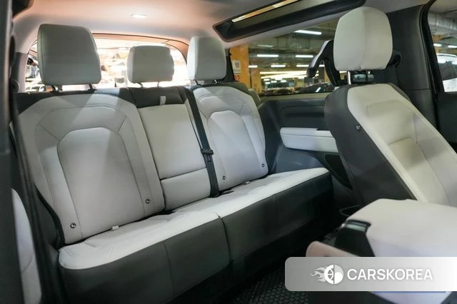 Land Rover Defender (L663) id 3850335 из Кореи 20