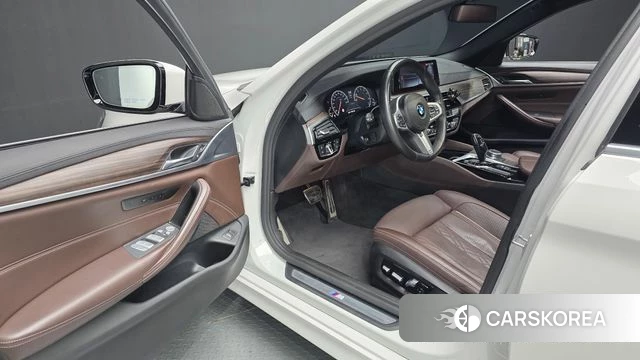 BMW 5 Series (G30) id 4581542 из Кореи 20
