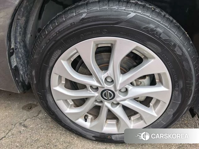 Nissan Xuan Yi id 4254426 из Китая 13