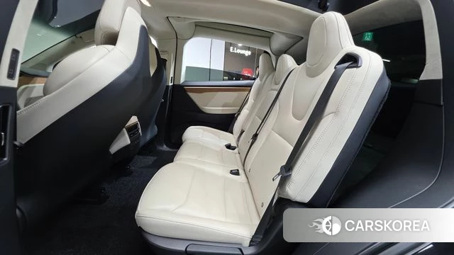 Tesla Model X id 4551373 из Кореи 33