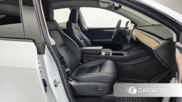 Tesla Model Y id 3576443 из Кореи 20