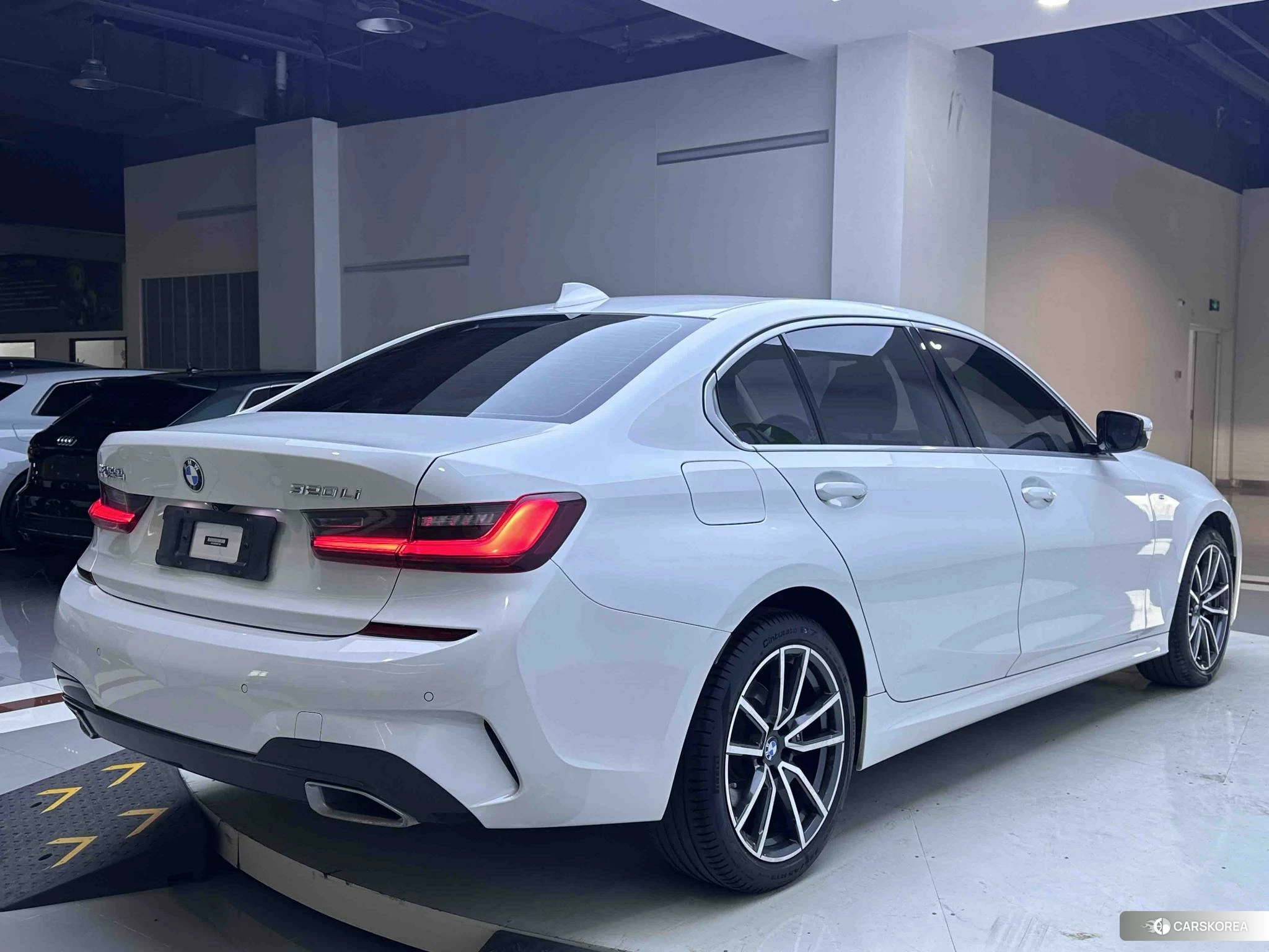 BMW 3 series id 4455357 из Китая 23