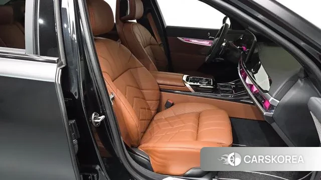 BMW 7 Series (G70) id 3462032 из Кореи 20