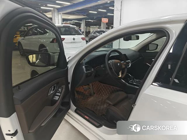 BMW 3 series id 4278856 из Китая 14