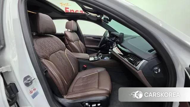 BMW 5 Series (G30) id 3550693 из Кореи 20