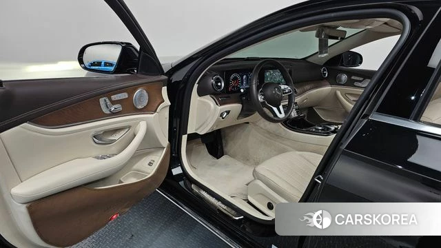Mercedes-Benz E-Class W213 id 3807700 из Кореи 20
