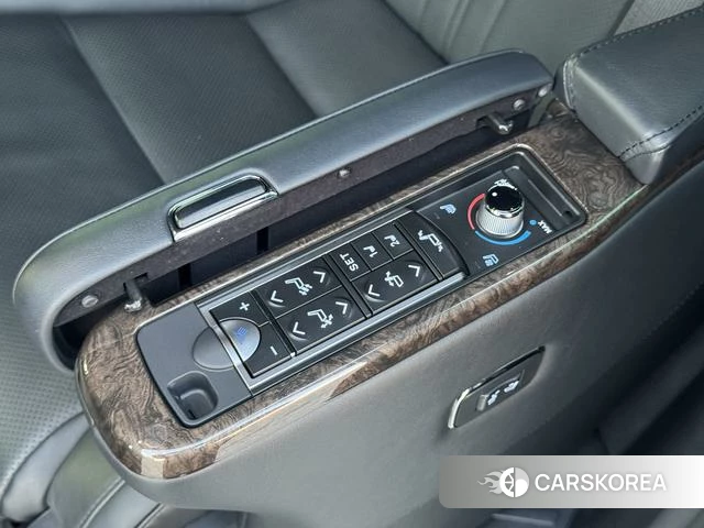 Toyota Elfa id 4257538 из Китая 26