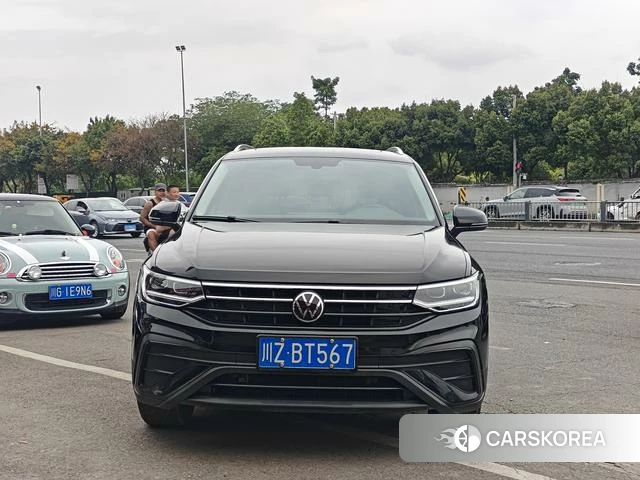 Volkswagen Tiguan L id 4205810 из Китая 17